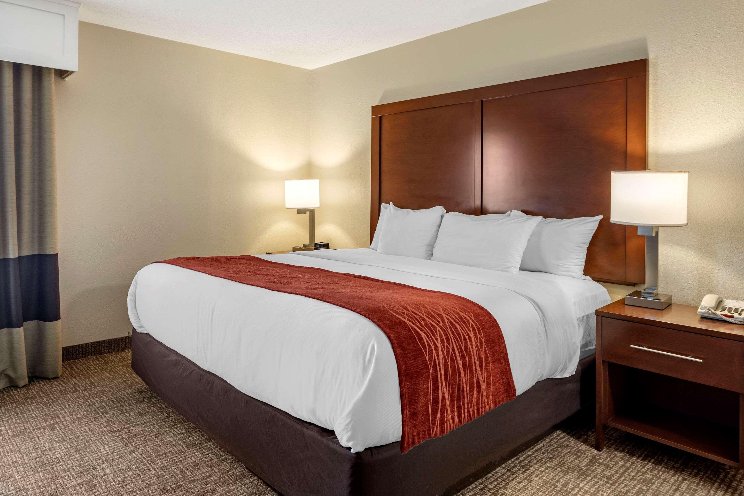 Comfort Inn & Suites Airport Little Rock Buitenkant foto