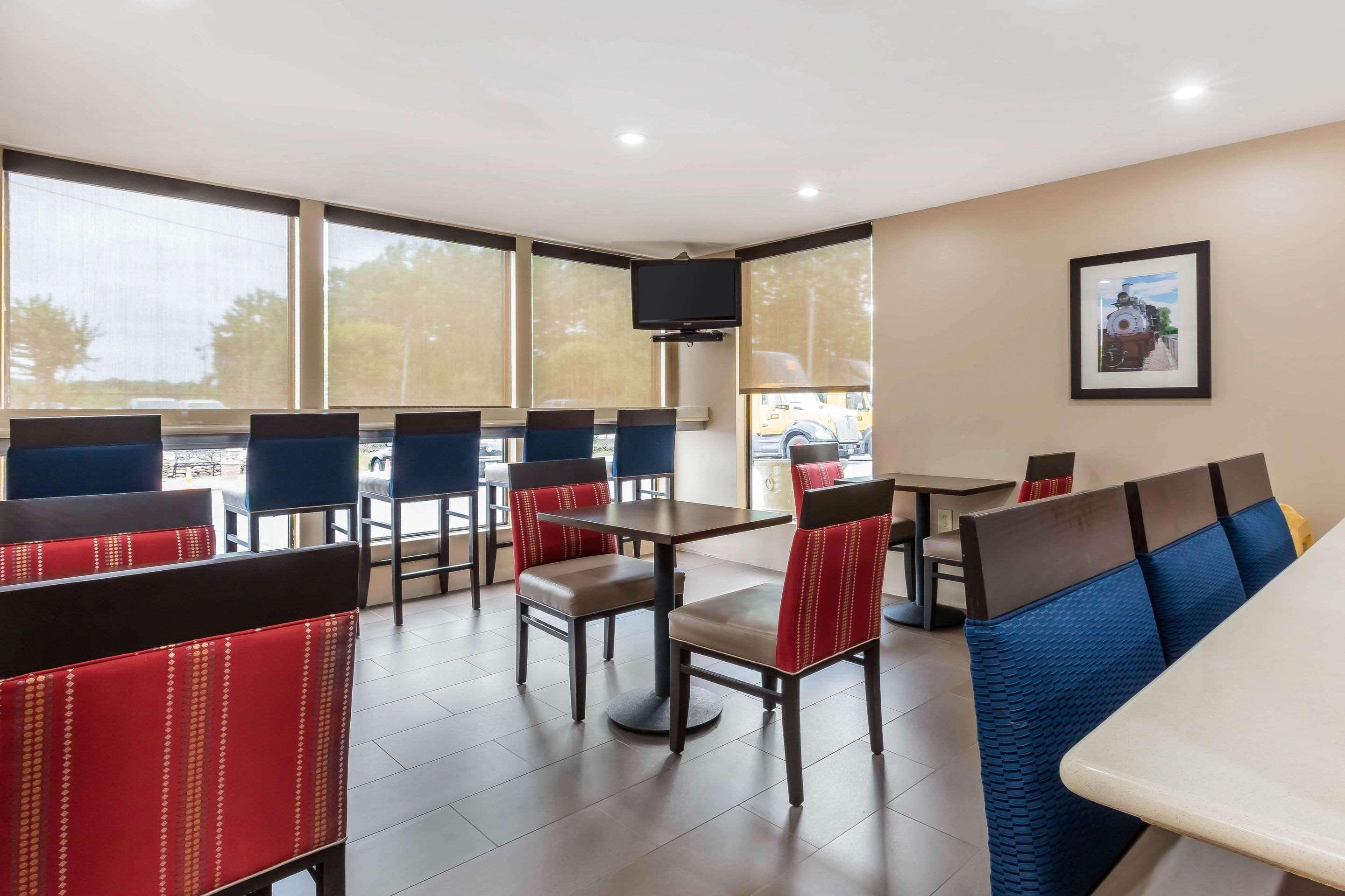 Comfort Inn & Suites Airport Little Rock Buitenkant foto