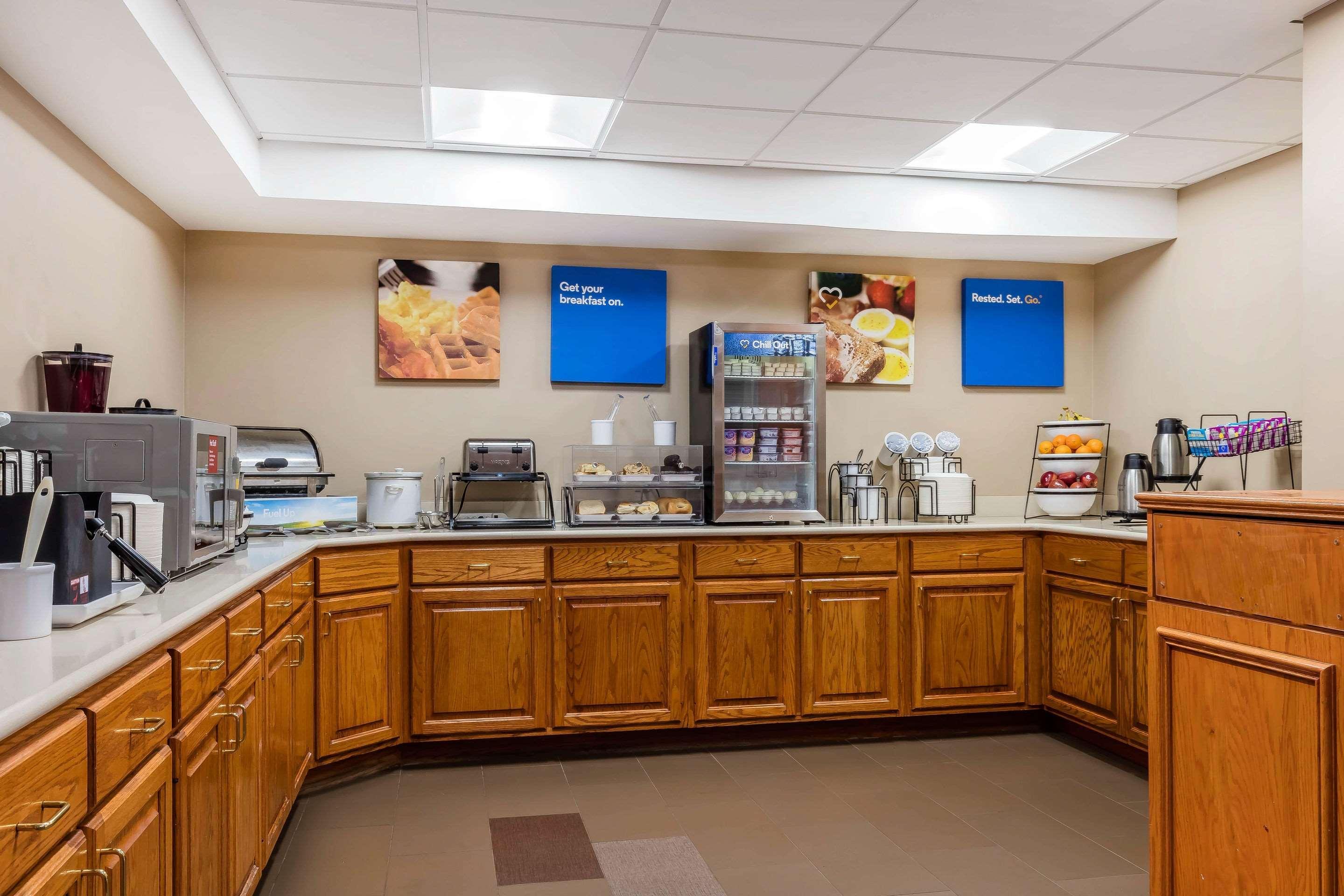 Comfort Inn & Suites Airport Little Rock Buitenkant foto