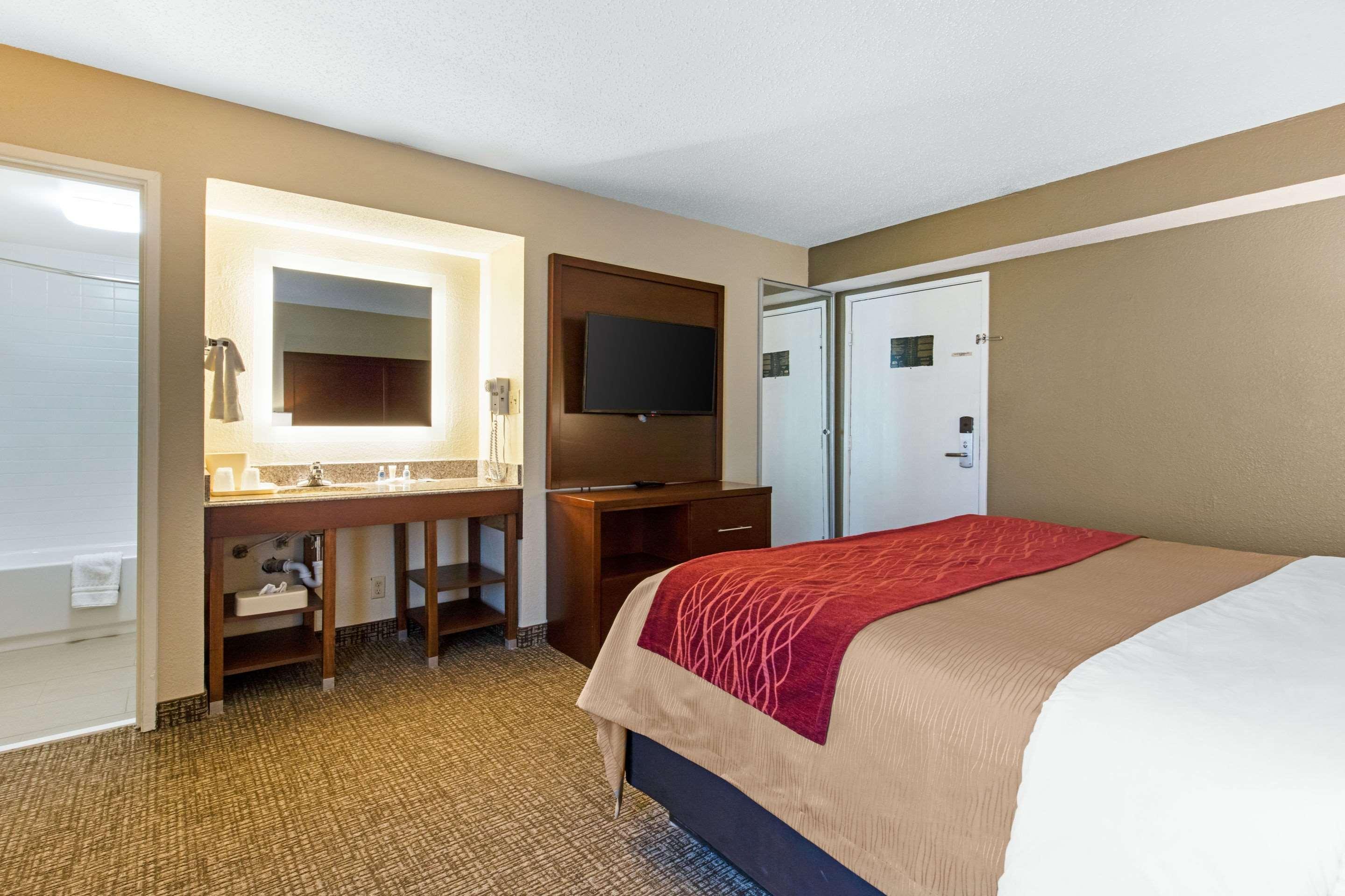 Comfort Inn & Suites Airport Little Rock Buitenkant foto