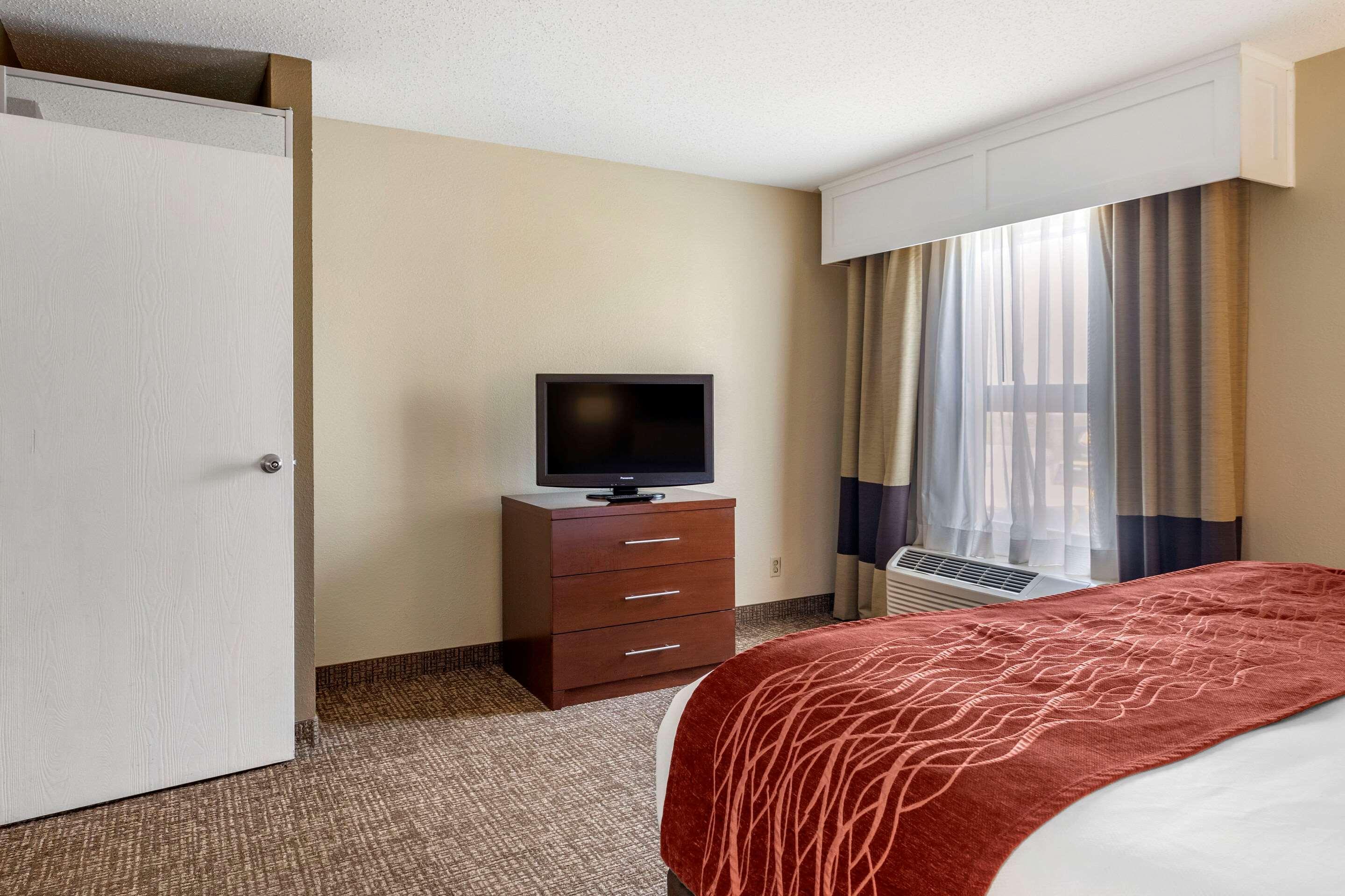 Comfort Inn & Suites Airport Little Rock Buitenkant foto