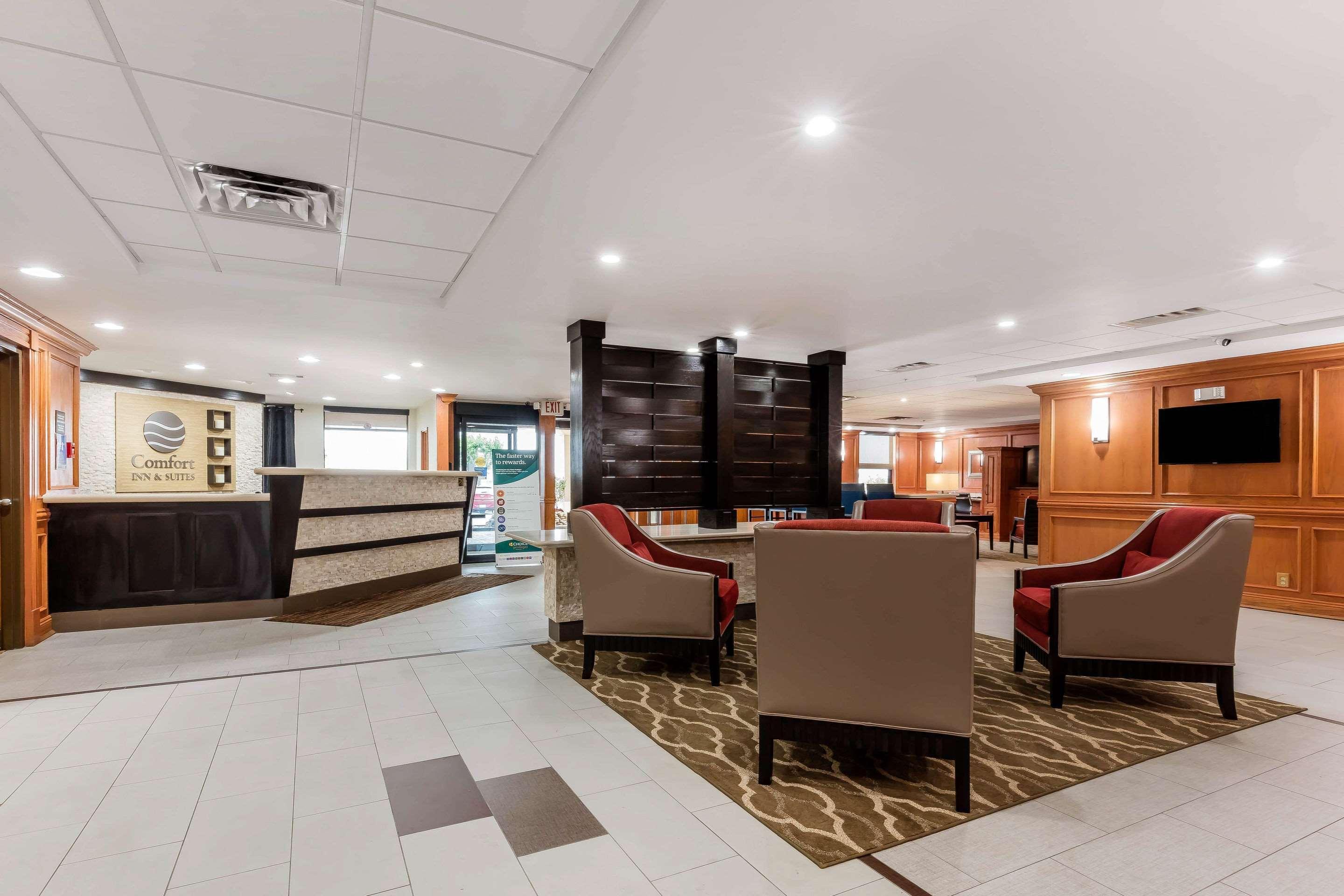 Comfort Inn & Suites Airport Little Rock Buitenkant foto