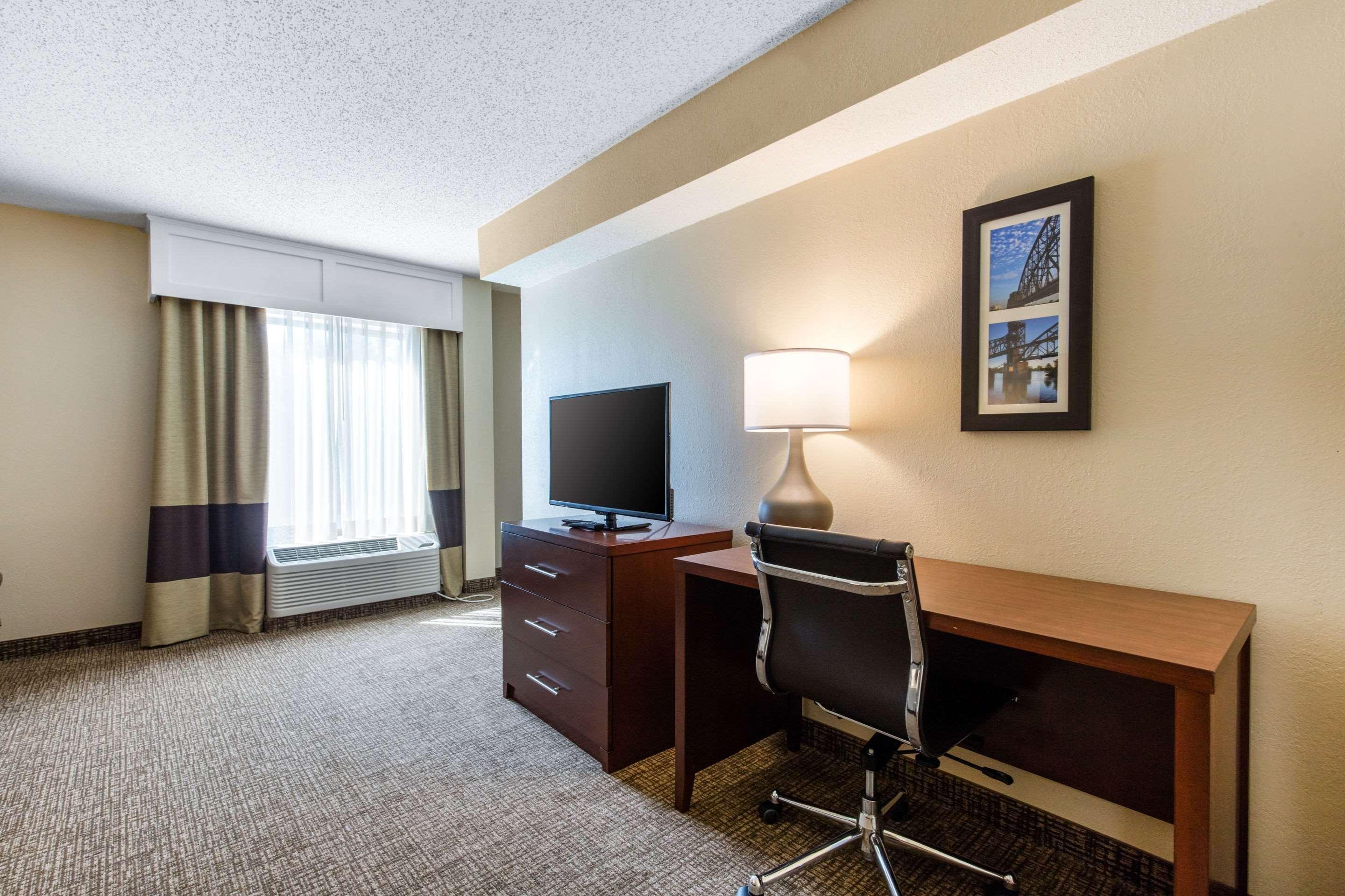 Comfort Inn & Suites Airport Little Rock Buitenkant foto