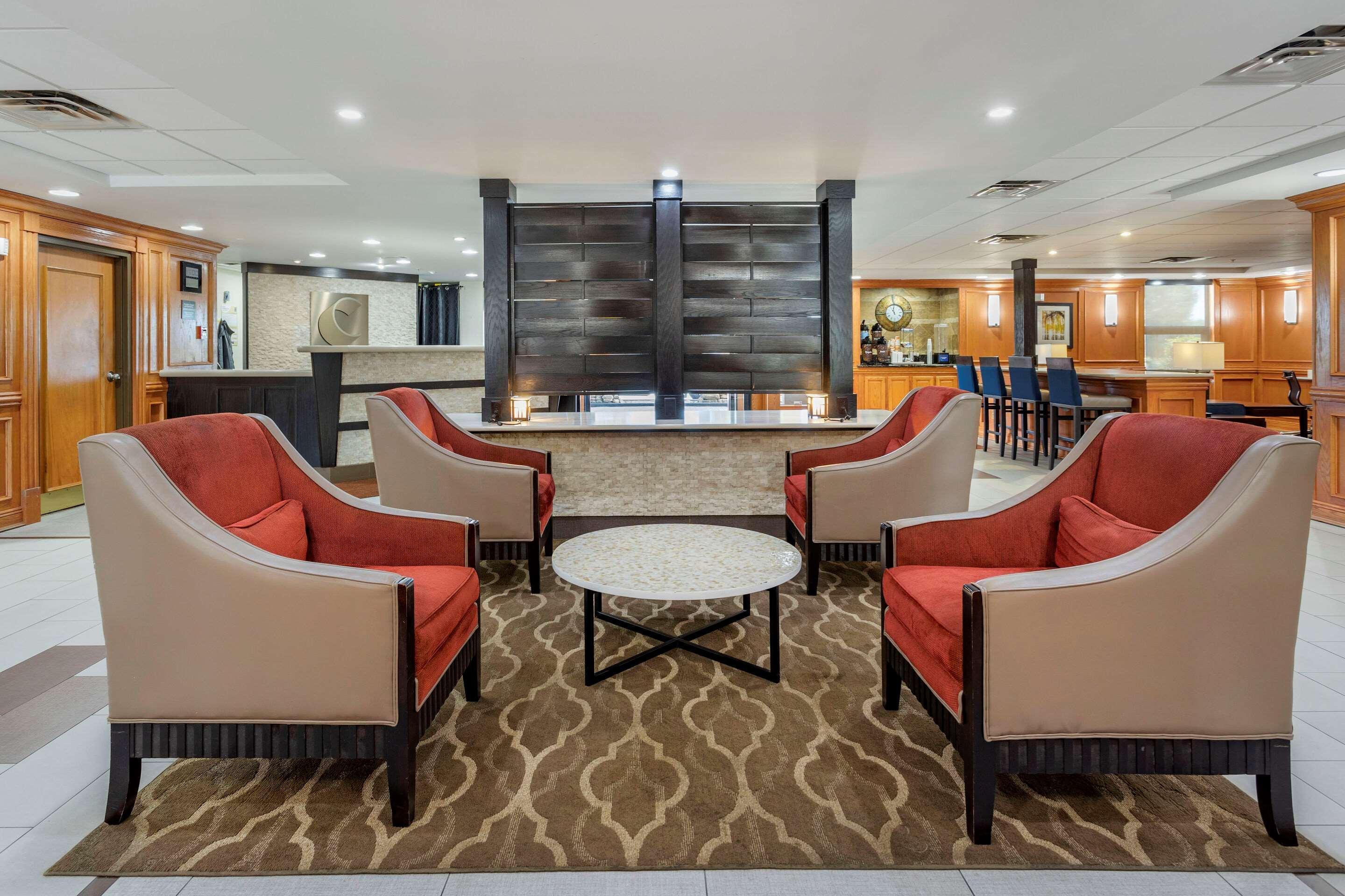 Comfort Inn & Suites Airport Little Rock Buitenkant foto